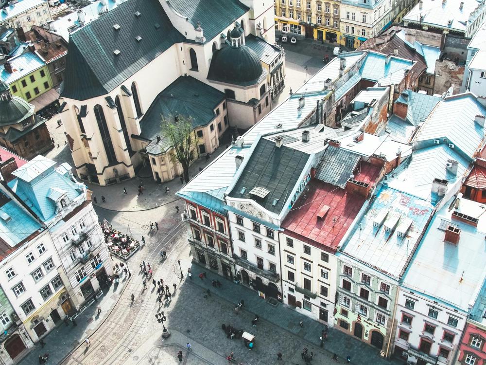 Kościół rzymskokatolicki pw. św. Jakuba jako centrum życia duchowego i społecznego